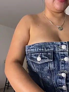 Zoe riivas online show from 23, 10, 2025