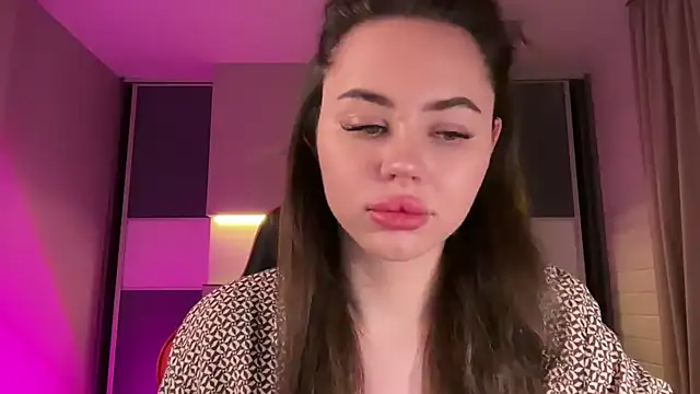 Snapshot of AlmaryKim chatting on 10, 2, 2025 AlmaryKim online show from 10, 2, 2025