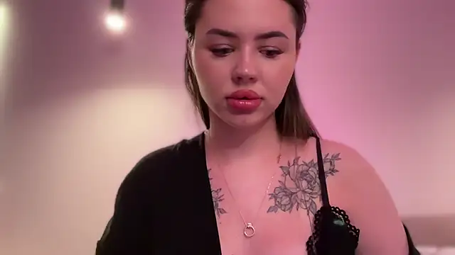 Snapshot of AlmaryKim chatting on 24, 9, 2025 AlmaryKim online show from 24, 9, 2025