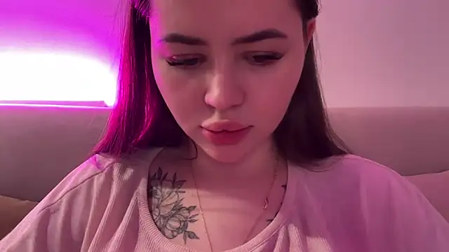 AlmaryKim online show from 25, 3, 2026