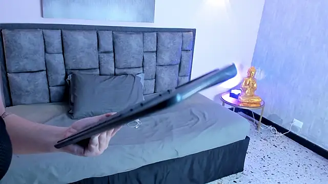 Xiomara Stwart online show from 15, 1, 2026