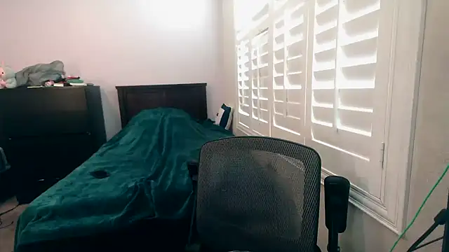 Snapshot of youngasianboy2007 chatting on 9, 10, 2025 youngasianboy2007 online show from 9, 10, 2025