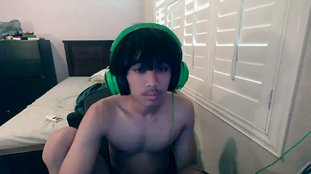 Snapshot of youngasianboy2007 chatting on 11, 10, 2025 youngasianboy2007 online show from 11, 10, 2025