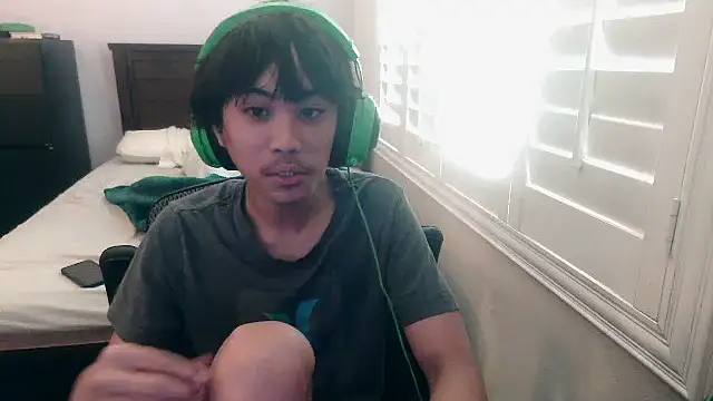 Snapshot of youngasianboy2007 chatting on 18, 10, 2025 youngasianboy2007 online show from 18, 10, 2025