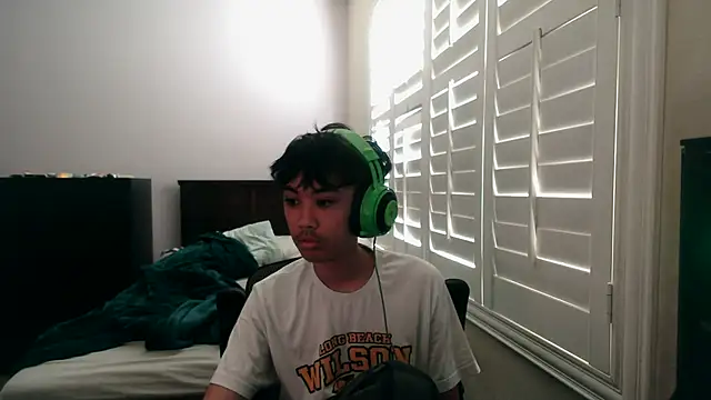 Snapshot of youngasianboy2007 chatting on 28, 2, 2026 youngasianboy2007 online show from 28, 2, 2026