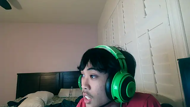 Snapshot of youngasianboy2007 chatting on 5, 4, 2026 youngasianboy2007 online show from 5, 4, 2026