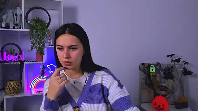 Snapshot of vivy_star1 chatting on 29, 10, 2025 vivy star1 online show from 29, 10, 2025