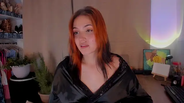 AmaruBloom online show from 2, 12, 2025