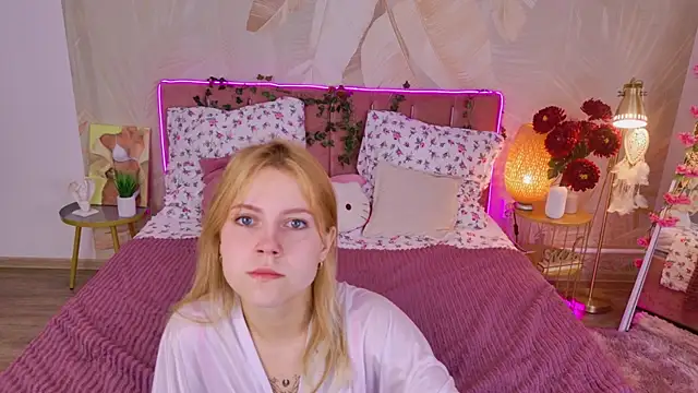 Stellahaart online show from 8, 10, 2025