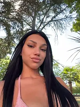 Snapshot of ilariea_girl chatting on 3, 7, 2026 ilariea girl online show from 3, 7, 2026