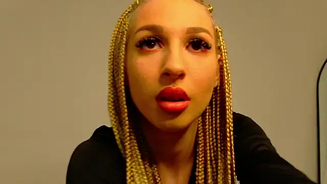 Sia a online show from 14, 12, 2025