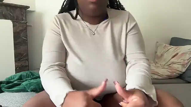 nanaisbackk online show from 7, 3, 2026