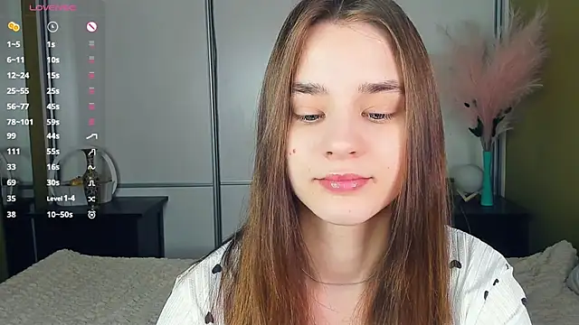 JinnyMcie online show from 6, 4, 2026