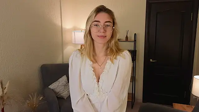 KatherineWill online show from 9, 10, 2025