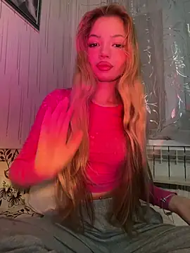  Siennaaa  online show from 14, 3, 2026