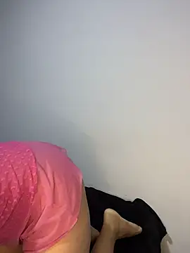 Snapshot of SaraMistick chatting on 8, 1, 2026 SaraMistick online show from 8, 1, 2026