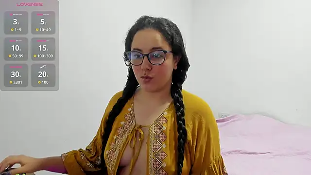 Venus cat  online show from 9, 11, 2025