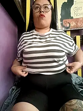 Italia 12 online show from 17, 10, 2025