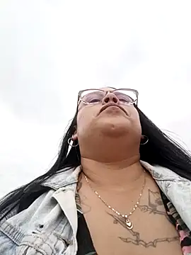 Italia 12 online show from 24, 11, 2025