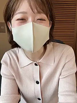 momo yuipu online show from 6, 10, 2025