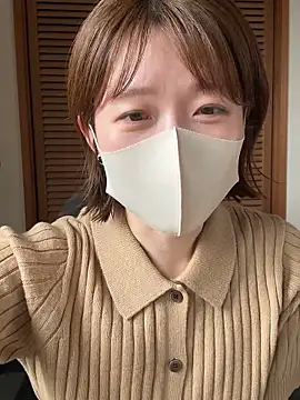 momo yuipu online show from 16, 10, 2025