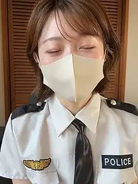 momo yuipu online show from 27, 10, 2025