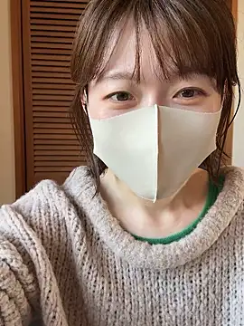 momo yuipu online show from 7, 11, 2025