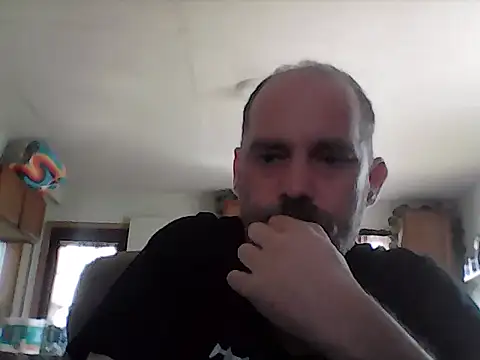 crazyheratic8 online show from 8, 4, 2026