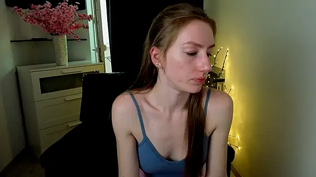 GoldenRose  online show from 5, 3, 2026