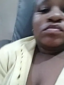 Snapshot of thicknjuicyx chatting on 6, 10, 2025 thicknjuicyx online show from 6, 10, 2025