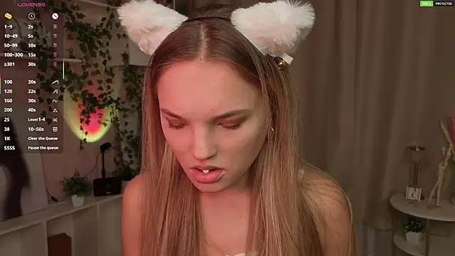 JulieLupo online show from 21, 11, 2025