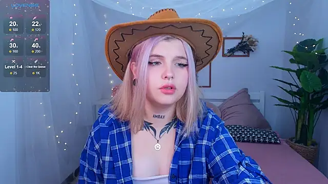 Shad0wPurr online show from 11, 10, 2025