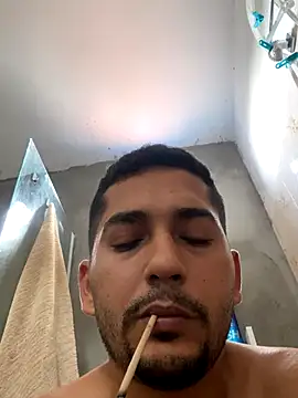 Snapshot of Du_Corte83 chatting on 1, 12, 2025 Du Corte83 online show from 1, 12, 2025