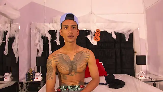 Latin Pleasures online show from 20, 10, 2025