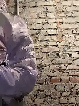 pleasedontpressaredburton online show from 18, 10, 2025