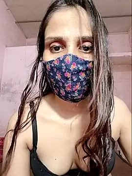 Snapshot of DIVINEDIVAA chatting on 8, 10, 2025 DIVINEDIVAA online show from 8, 10, 2025