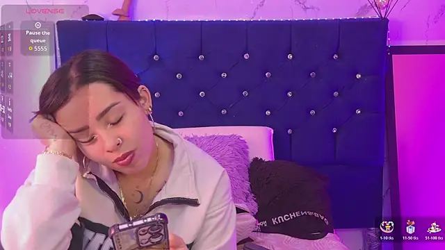 Snapshot of Mia_lopez_1 chatting on 8, 7, 2026 Mia lopez 1 online show from 8, 7, 2026