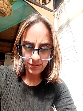 Jade 1-9 online show from 6, 10, 2025