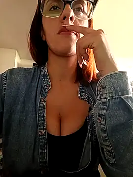 Jade 1-9 online show from 16, 12, 2025