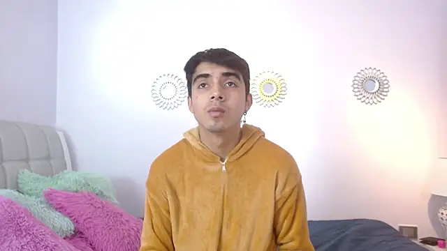 Hottie Guy online show from 15, 11, 2025