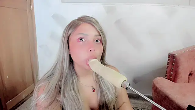 Molly Logan online show from 22, 2, 2026