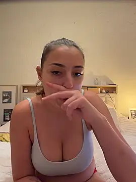 Snapshot of looloopaul chatting on 19, 2, 2026 looloopaul online show from 19, 2, 2026