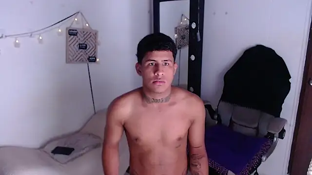 Dylan horny online show from 27, 11, 2025