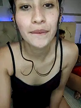 Snapshot of YoungHearXX chatting on 9, 10, 2025 YoungHearXX online show from 9, 10, 2025