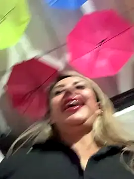 Snapshot of GisellTorres36 chatting on 14, 12, 2025 GisellTorres36 online show from 14, 12, 2025