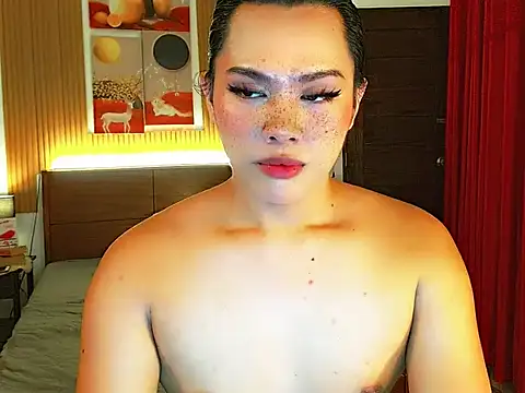 Snapshot of fallinLunaxX chatting on 18, 10, 2025 fallinLunaxX online show from 18, 10, 2025