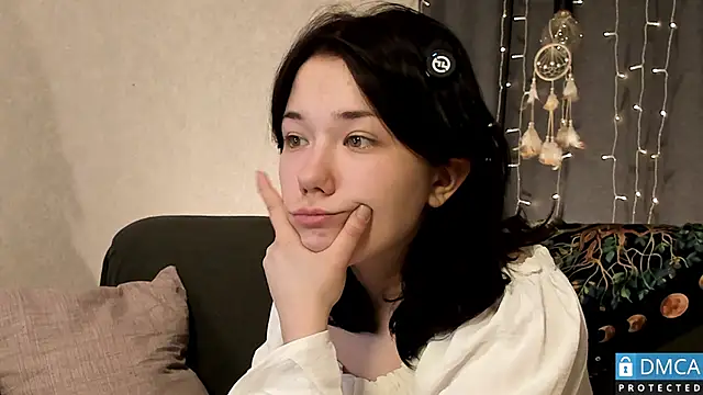 Kelly foox online show from 8, 4, 2026