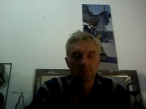 Snapshot of Vintermelon2 chatting on 8, 10, 2025 Vintermelon2 online show from 8, 10, 2025