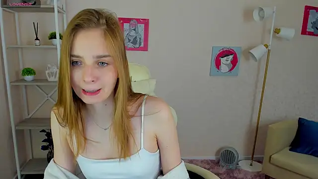 L1na Reeds online show from 17, 10, 2025