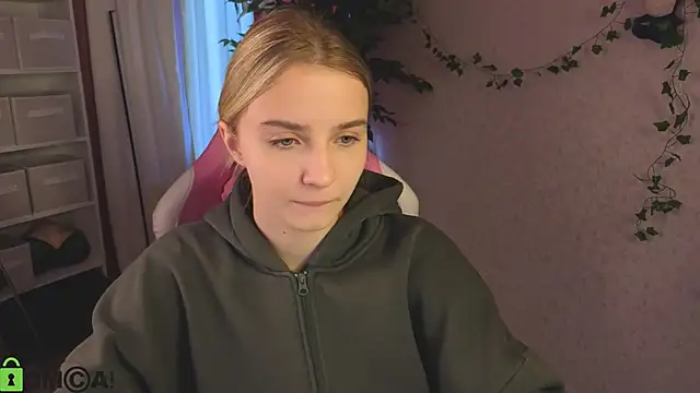 L1na Reeds online show from 17, 4, 2026